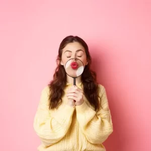 لب گرفتن بعد از تزریق ژل لب - Kissing After Lip Filler Injection